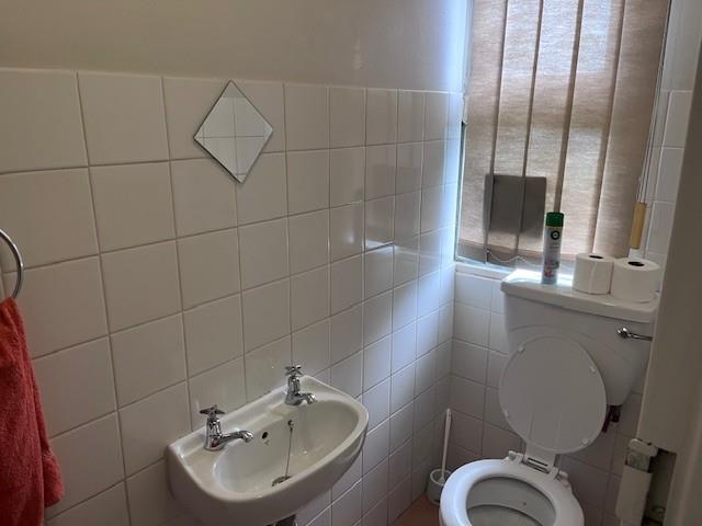 To Let commercial Property for Rent in Pinelands Western Cape